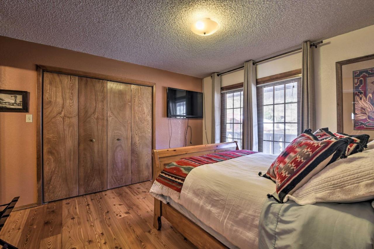 Downtown Red River Retreat With Mtn Views And Yard Exterior foto